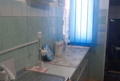 Apartament cu 3 camere semidecomandat în Viziru 1 - 11