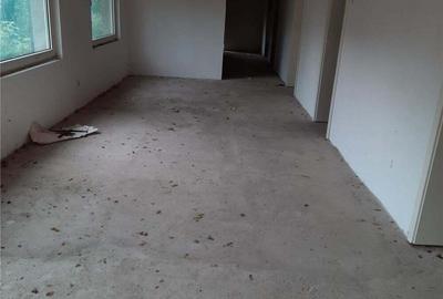 Casă cu Teren 552 Mp în Băiuț - 6