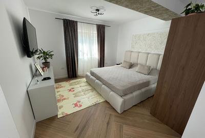 Casă cu 3 camere în Aurel Vlaicu - 1