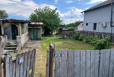 Teren de 1025 mp, în Pleașa - 5