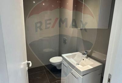 Casă cu 4 camere cu Teren 800 Mp în Central - 7