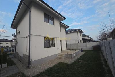 Casă cu 4 camere cu Teren 260 Mp în Berceni - 12