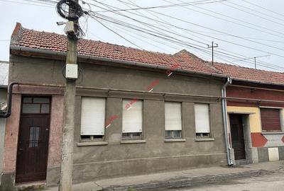 Casă cu 3 camere cu Teren 50 Mp în Central - 7