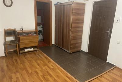 Garsoniera de vanzare , zona Spitalul Judetean Focsani , 28 mp , decomandata , e - 1