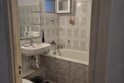 Apartament cu 3 camere decomandat în Pantelimon - 2