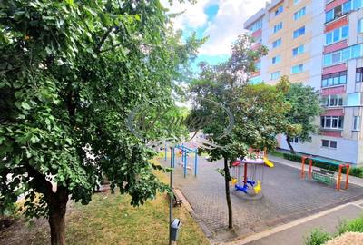 Apartament luminos si mobilat complet, cartier Intre Lacuri - 13