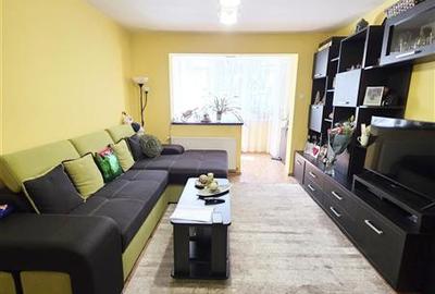 Apartament cu 4 camere semidecomandat în Astra - 9