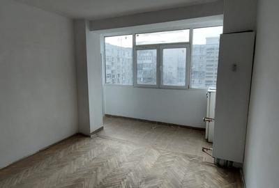 Apartament 2 camere, bloc reabilitat termic, Giulesti. - 2