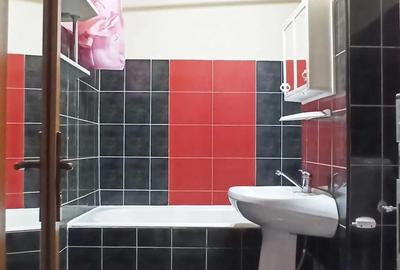 Apartament cu 2 camere decomandat în Micro 17 - 2