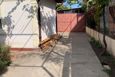 Techirghiol-Casă 4 cam dec BCA teren 530 mp d-17m preț 155.000 euro - 3