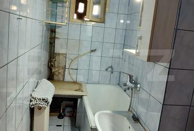 Apartament cu 3 camere, semidecomandat, 55 mp, zona Micro 15 - 6