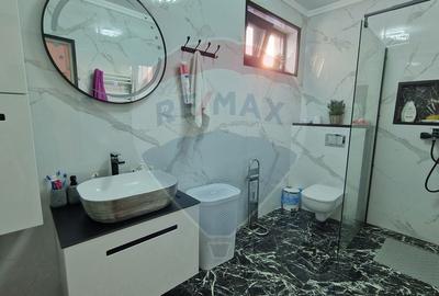 Casa / Vila cu 5 camere - la 2 minute de Complex Cosmopolis - 20