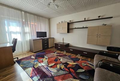 Apartament 2 camere centrala gaz zona Traian liceul Lahovari Apartament 2 camere centrala gaz zona Traian liceul Lahovari - 3