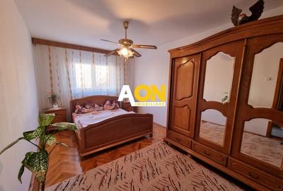 De vanzare apartament 5 camere, etaj intermediar, Cetate - 2