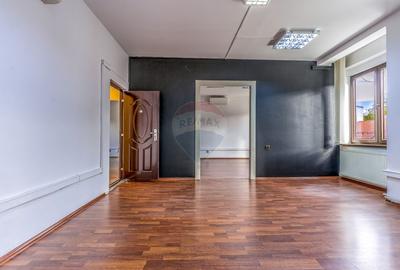 Birou, de 84.400001525879 mp, în Semicentral - 7