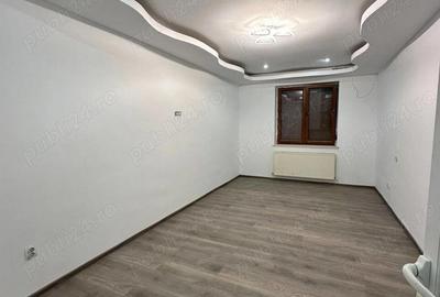 Apartament cu 3 camere decomandat în Central - 1