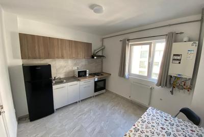 DE INCHIRIAT! Apartament 2 camere decomandat 60 mp , Sector 4 - 36