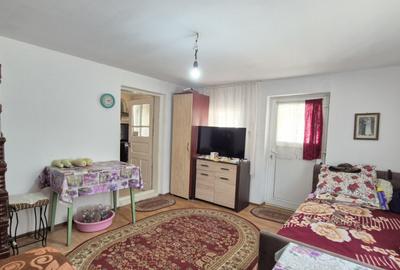 Casa tradi?ionala in Benge?ti-Ciocadia, str. Linia Mar - 9