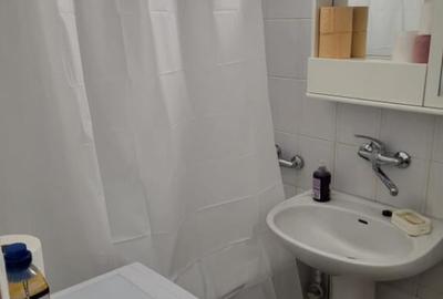 Garsoniera de vanzare, 24 mp, zona 1 Mai - 5