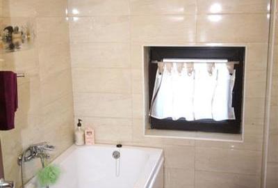 Casă individuală cu 5 camere cu Canalizare în Central - 25