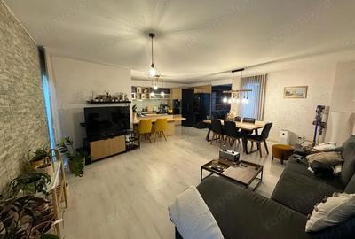 Casă cu 5 camere cu Teren 411 Mp în Ghiroda - 10