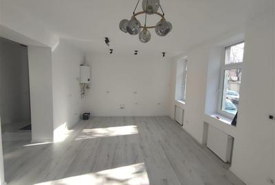 Garsonieră semidecomandată în Central - 1