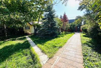 Casă individuală cu 9 camere cu Canalizare în Central - 2