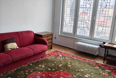 Apartament cu 3 camere semidecomandat în Grivița - 2