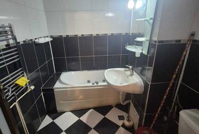 Apartament cu 3 camere decomandat în Central - 7