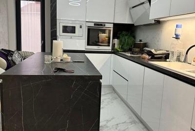 Casă cu 7 camere cu Teren 560 Mp în Malu Mare - 10