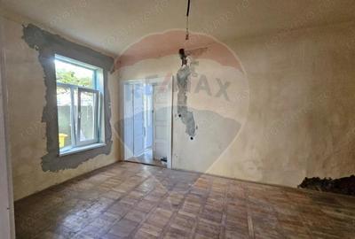 Casă cu 3 camere cu Teren 475 Mp în Central - 6