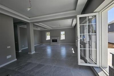 Casa / Vila 178 mp - Bragadiru  /  Cartier Independentei - 5