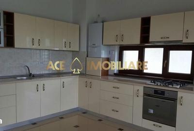 Casă cu 4 camere cu Teren 800 Mp în Central - 8