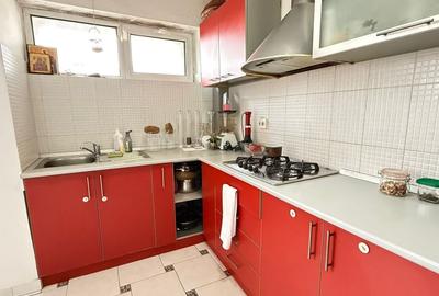 Apartament cu 3 camere decomandat în Calea Călărașilor - 2