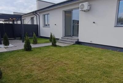 Casă cu 5 camere cu Teren 320 Mp în Domnești - 4