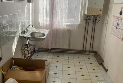 Apartament cu 3 camere semidecomandat în Central - 4