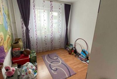 Apartament cu 3 camere decomandat în Trivale - 3