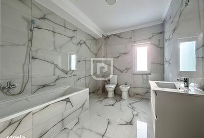 Casă cu 4 camere cu Canalizare în Central - 2