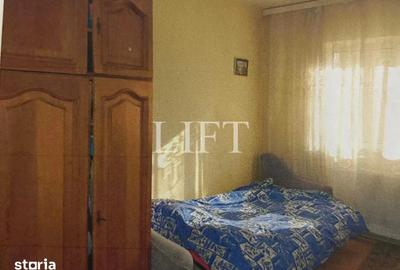 Apartament cu 3 camere decomandat în Astra