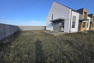 Triplex 3 camere, 2 locuri de parcare, Sananadrei - 5