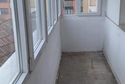 Apartament cu 3 camere decomandat în Grigorescu - 7