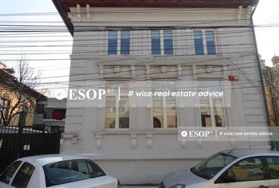 Casă cu 4 camere cu Teren 250 Mp în Victoriei