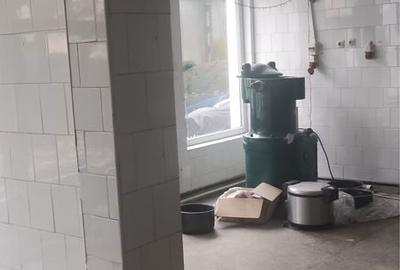 Spațiu comercial, de 326 mp, în Central - 8