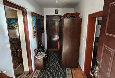 Casă cu 2 camere în Varlaam - 1