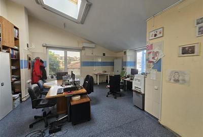 Stefan cel Mare,vila cu lift, ideala clinica,gradinita,after school, centru ingr - 10