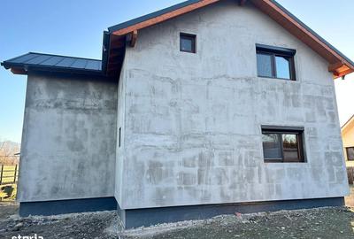 Casă cu 6 camere cu Teren 956 Mp în Porumbacu de Jos - 7