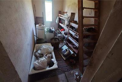 Teren generos si casa din caramida in satul istoric Tebea - 5