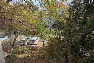 Apartament 2 camere de vanzare Drumul Taberei(Metroul la iesire din bloc) - 36