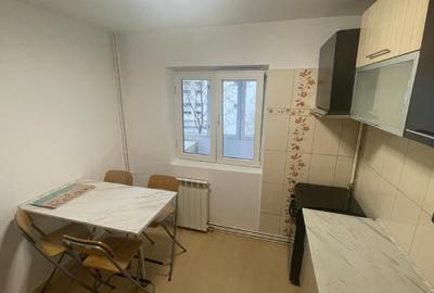 Apartament cu 2 camere decomandat în Apărătorii Patriei - 2