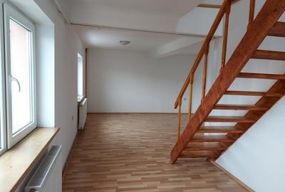 Ap 3 cam. in Gavana 3 in sup de 95 mp, 788 E/mp, an 2008 la pret 75 350 euro . - 9